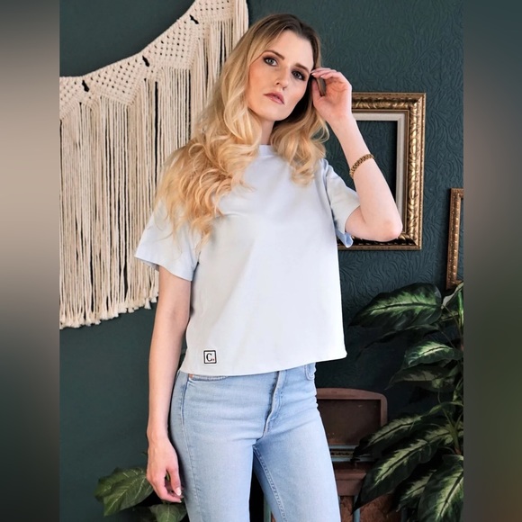 NWT Classic Boxy White T-Shirt - Picture 1 of 4